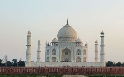 From Delhi: Private Same Day Tour to Taj Mahal by Car