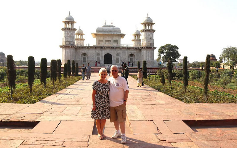 From Delhi: Private Same Day Tour to Taj Mahal by Car