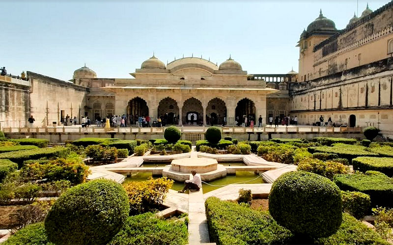 8 Days Golden Triangle Tour: Delhi, Agra, Jaipur, Jodhpur and Udaipur by Car