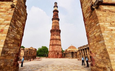 Private Full Day Old and New Delhi Trip by Car - All Inclusive