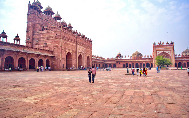 Same Day Taj Mahal, Fatehpur Sikri Trip by Car from Delhi