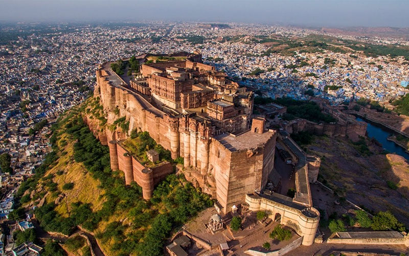 8 Days Golden Triangle Tour: Delhi, Agra, Jaipur, Jodhpur and Udaipur by Car