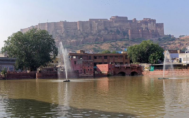 11 Days Rajasthan Tour with Jaisalmer, Jodhpur, Udaipur and Pushkar.