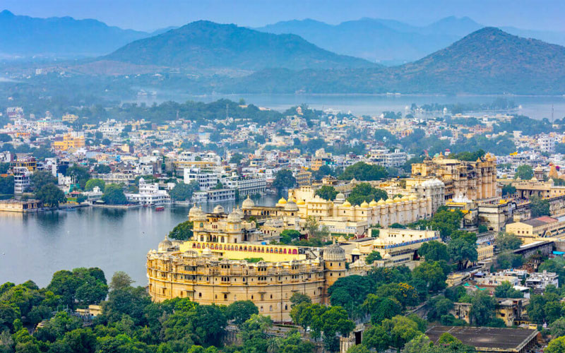 8 Days Golden Triangle Tour: Delhi, Agra, Jaipur, Jodhpur and Udaipur by Car