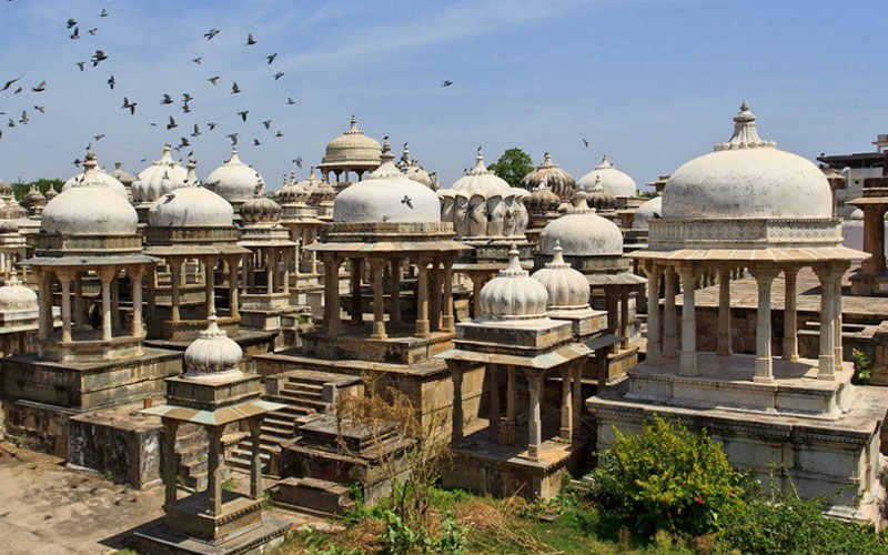 8 Days Golden Triangle Tour: Delhi, Agra, Jaipur, Jodhpur and Udaipur by Car